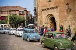 Los entrañables Seat 600 recorren por tercer año las sierras y pinares sorianos 