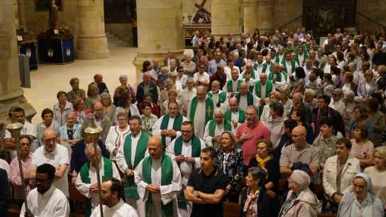 Calurosa despedida de la Diócesis a Don Abilio