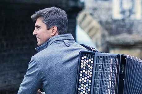 Iñaki Alberdi abre la última semana de festival con un recital para acordeón Iñaki Alberdi abre la última semana de festival con un recital para acordeón