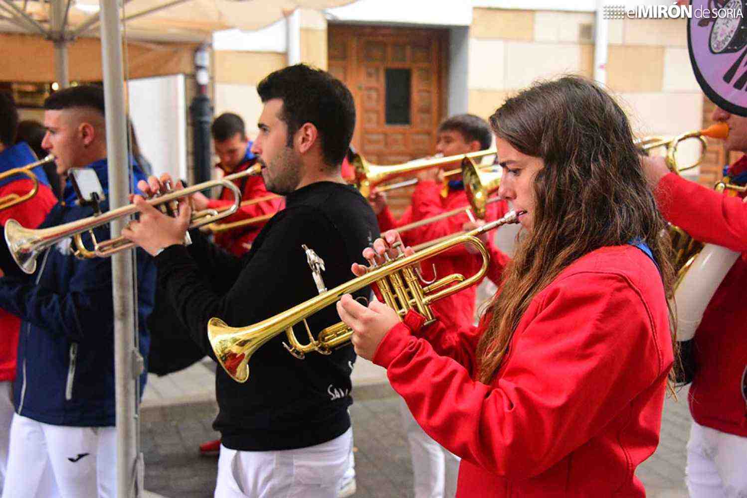 Bando municipal para regular música de charangas en la calle en El Burgo