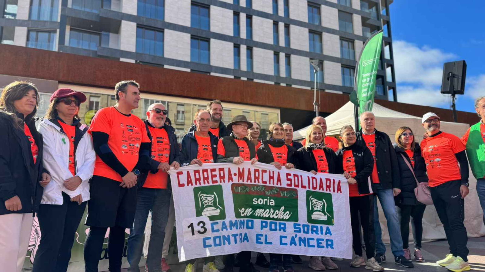 Más de seis mil personas caminan contra el cáncer en Soria