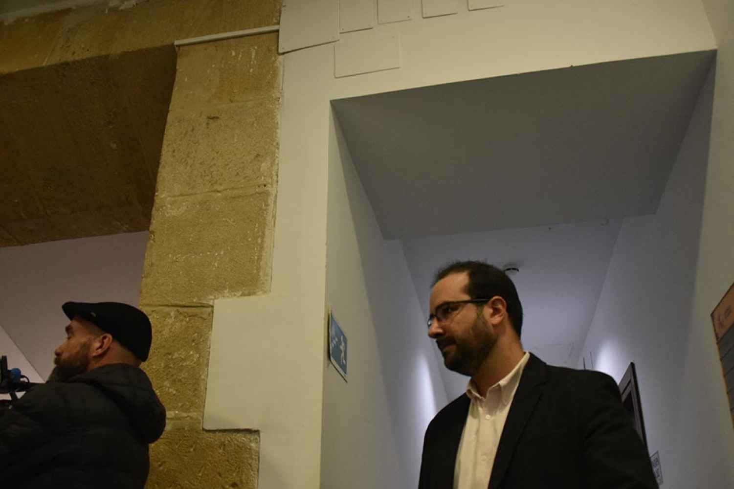 El ex-procurador socialista evita ingreso en prisión, tras acuerdo con Fiscalia