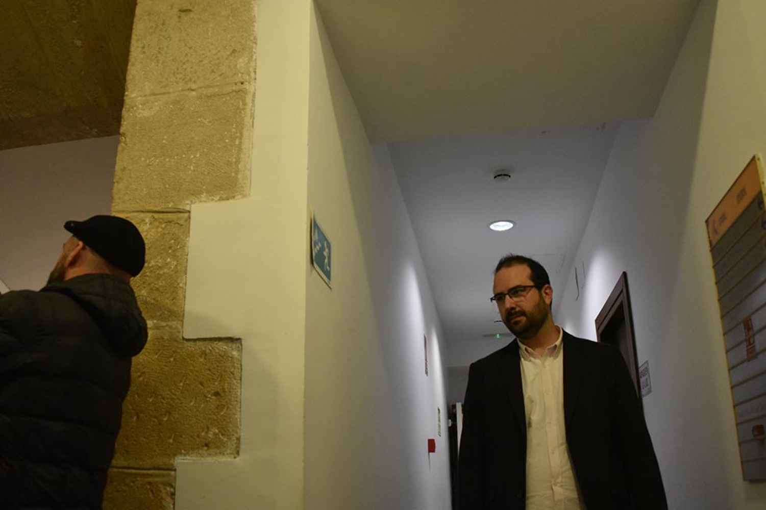 El ex-procurador socialista evita ingreso en prisión, tras acuerdo con Fiscalia