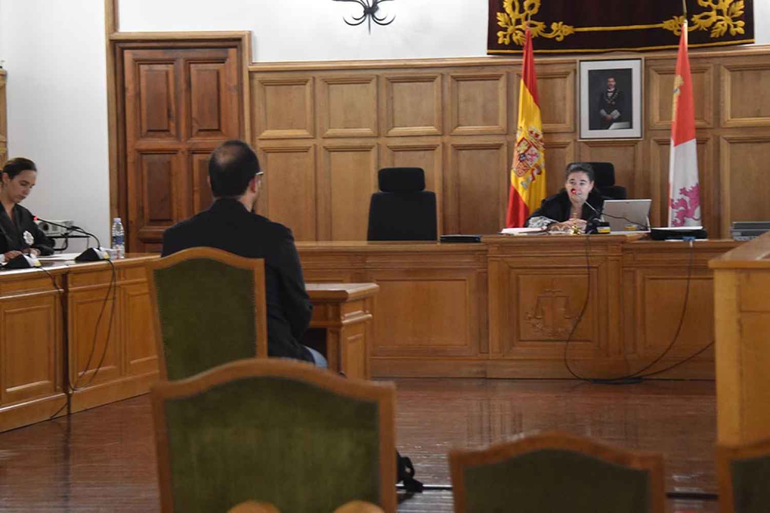 El ex-procurador socialista evita ingreso en prisión, tras acuerdo con Fiscalia