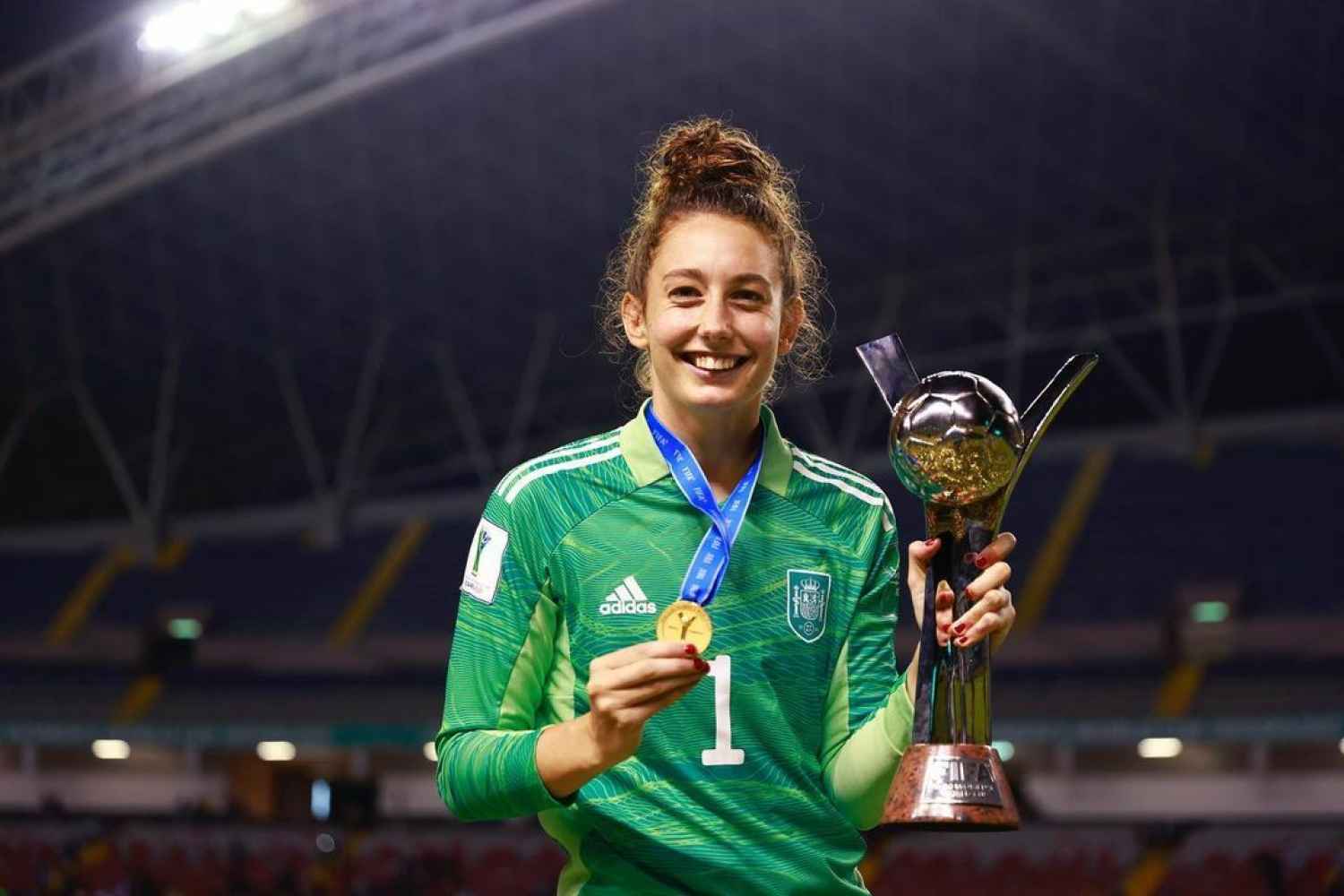 La futbolista Adriana Nanclares, mejor deportista absoluto en XIII Premios Pódium del Deporte