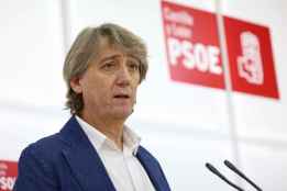 Carlos Martínez, proclamado por el PSOE candidato a la presidencia de la Junta