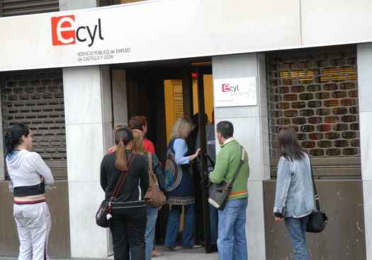 Sindicatos y patronal piden medidas para afrontar aumento de desempleo en Soria