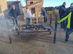 Carbonera de Frentes vive sus fiestas de octubre con gran ambiente y participación vecinal