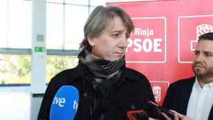 PP y PSOE intensifican sus descalificaciones a seis meses de elecciones autonómicas