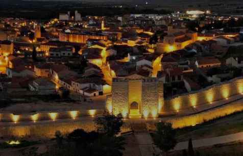 Siete cocineros, una corona y mil años de historia en los fogones de Almazán