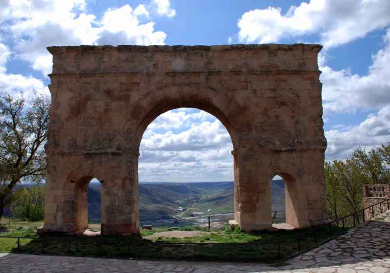 Medinaceli acoge Asamblea Regional Centro de Los Pueblos más Bonitos de España