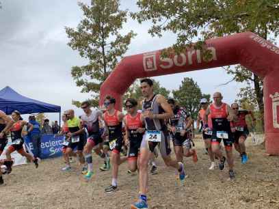 Marina Muñoz y Jaime Izquierdo ponen lustre al Duatlón de María García