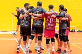 El Sporting Santo Domingo ya es líder de la Primera División 