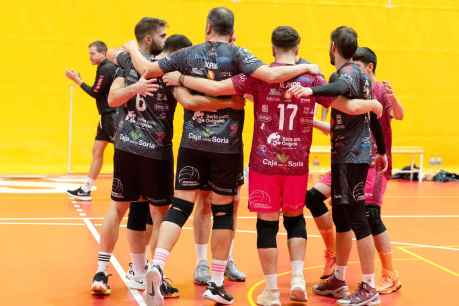 El Sporting Santo Domingo ya es líder de la Primera División 