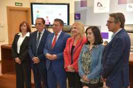 El Servicio 012 de la Junta llega a cincuenta pueblos de Soria El Servicio 012 de la Junta llega a cincuenta pueblos de Soria