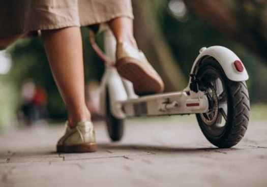 Cambios clave de las normas de circulación en 2026: lo obligatorio (V-16) y lo que está por venir