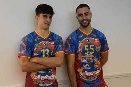 Presentación de equipación oficial 