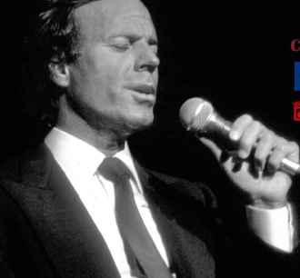 Ignacio Peyró visita el Campus de Soria y presenta su libro sobre Julio Iglesias