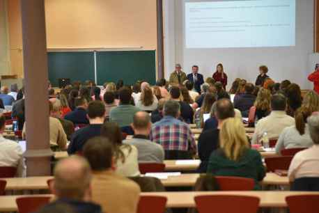 La Junta reclama al Gobierno que asuma organización de oposiciones de secretarios-interventores