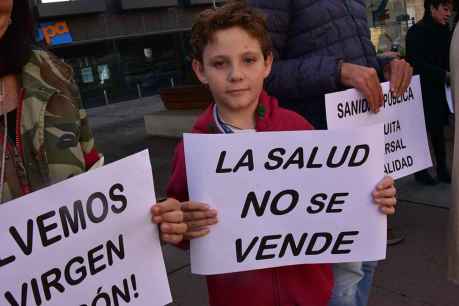 Concentración en Soria por una sanidad 