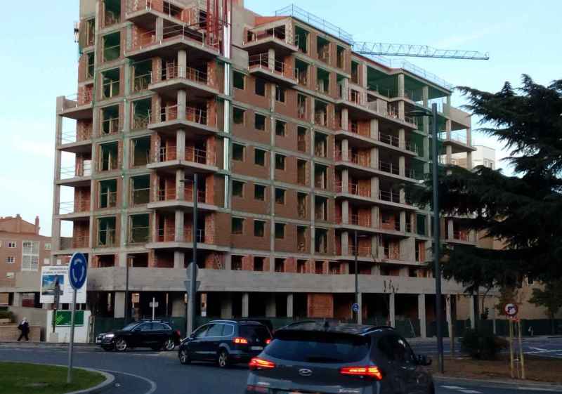 Aunque la mona se vista de seda…