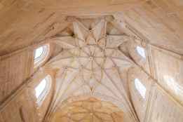 Carlos Martínez lucha contra la pobreza