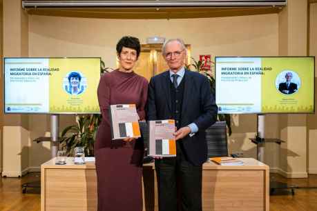 Ocho de cada diez migrantes en siglo XXI se incorporó a población activa en España