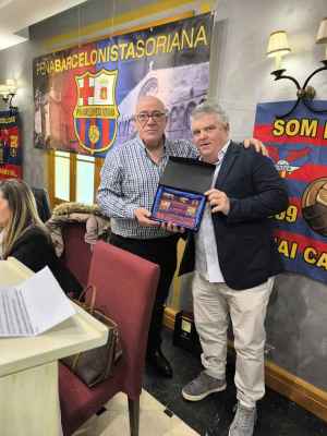 Onésimo asiste a 34 aniversario de Peña Barcelonista Soriana