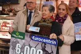 Esperanza Marín disfruta en Soria del maratón de compras de Eurocentrín