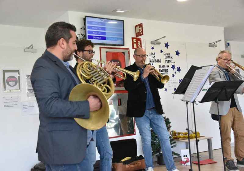 La OSCyL suena en el hospital Santa Bárbara de Soria con su "Maratón social musical"