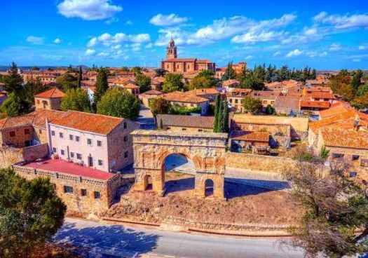 Medinaceli adjudica proyecto para rehabilitar antiguo albergue como oficina de turismo