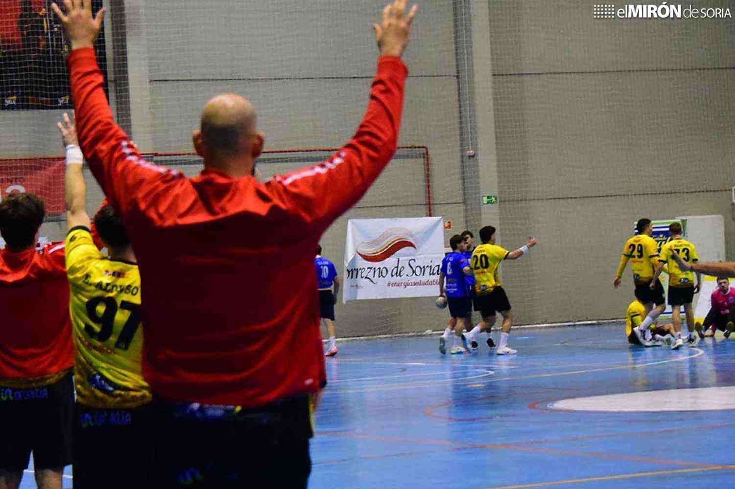 Balonmano Soria cerca de sumar en su visita a Attica 21 Coruña