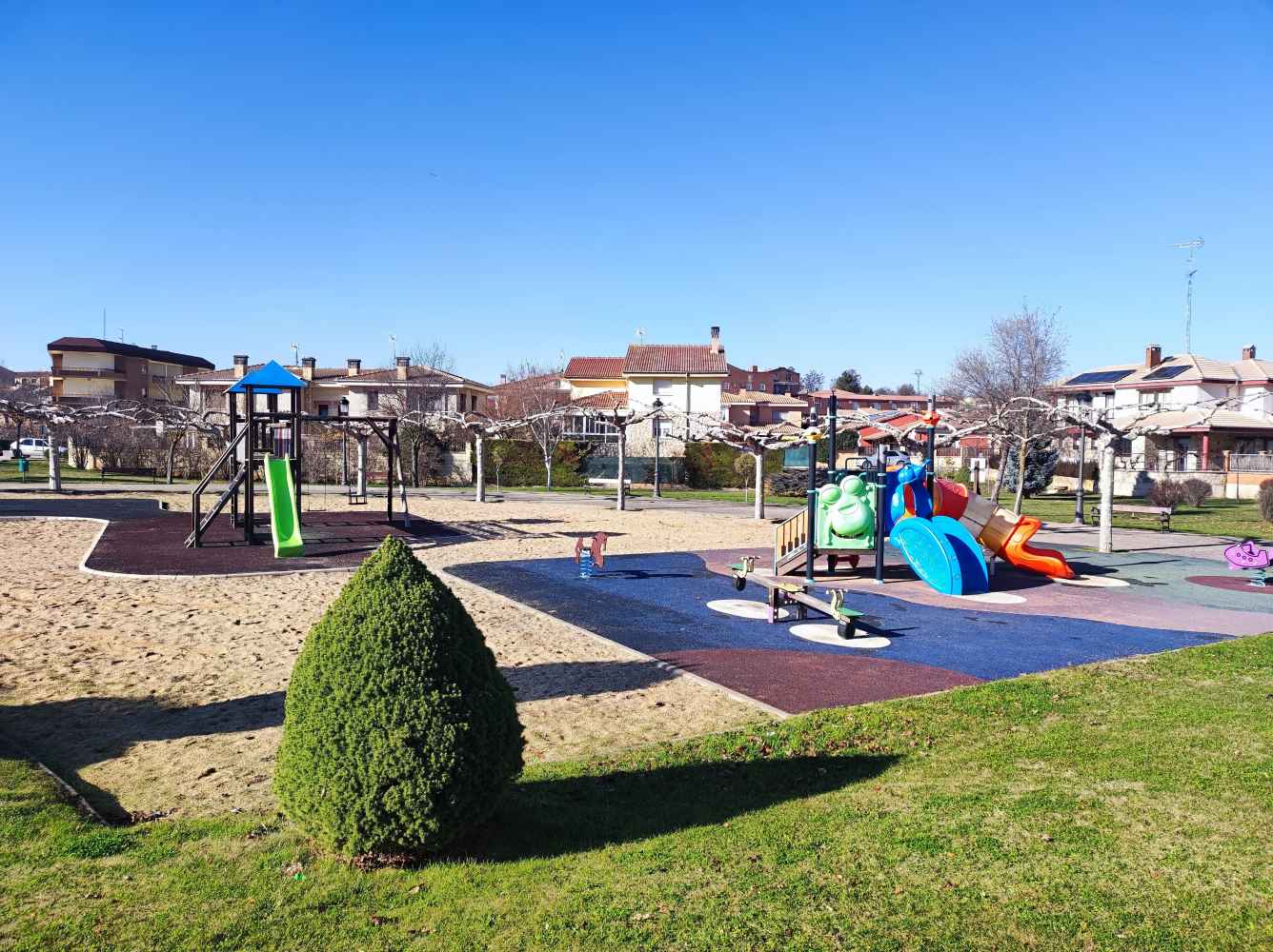 El Burgo proyecta un macroparque infantil en la urbanización La Serna