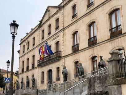 La Diputación adjudica más de 2 millones para mejorar cuatro carreteras provinciales