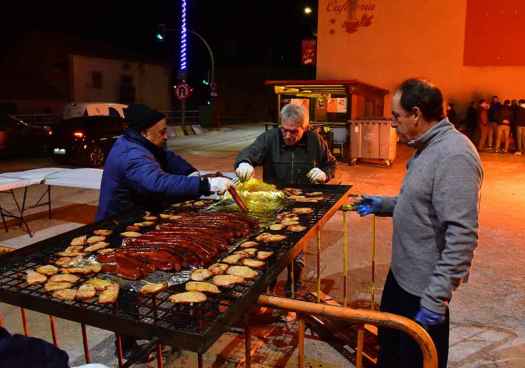Golmayo encienda luminaria por Santa Bárbara