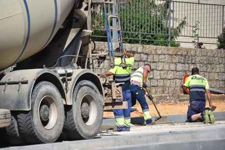 El Ayuntamiento aplaude