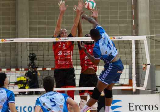 Los celestes suman y siguen: ocho de ocho en Melilla