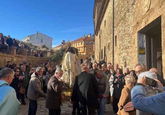 La imagen de la Virgen del Coro regresa a convento concepcionista en Ágreda