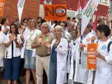 Seguimiento medio del 25 por viento en huelga de médicos en centros sanitarios de Junta