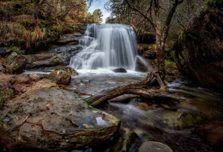Covaleda relanza la Senda de las Cascadas con inversión de 174.000 euros