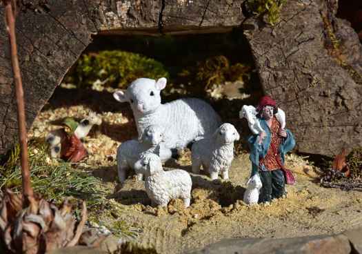 Belén de la fuente del barrio bajero, en Gallinero