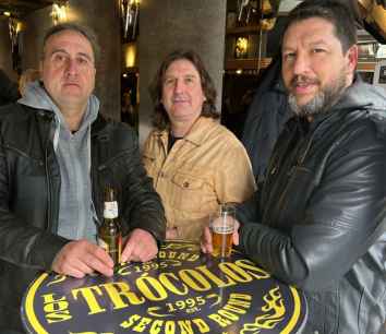 Los Trócolos celebran 30 años de música, con exposición, concierto y nuevo disco