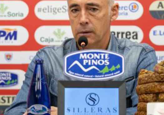 Ángel Rodríguez pide alejar excesos de confianza ante el filial del Deportivo