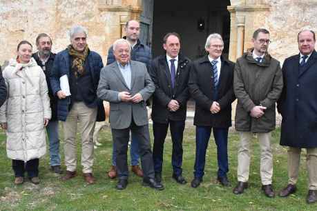 Santonja avala recuperación de la ermita de la Monjía, en Fuentetoba