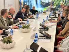 El viceconsejero de Economía explica a plenarios de Cámara las claves de próximos meses