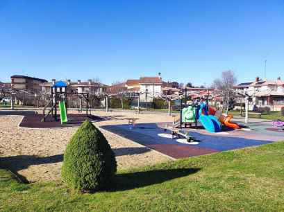 El Burgo proyecta un macroparque infantil en la urbanización La Serna