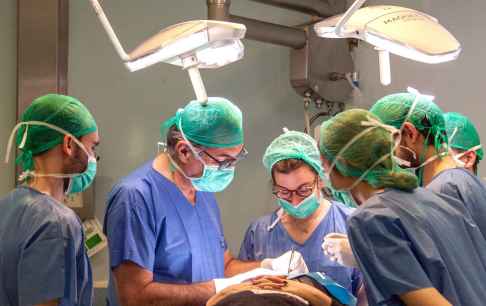 La Junta convoca más de mil plazas de categorías sanitarias en la Comunidad