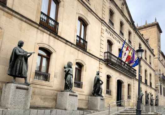 La Diputación recibe 1,8 millones de la Junta para empleo y protección forestal