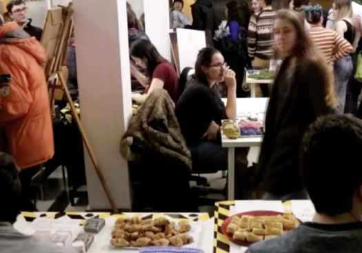 La EASD organiza la quinta edición de su mercadillo navideño