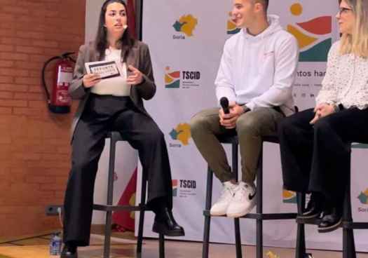 El Campus de Fútbol y Multideporte San Esteban de Gormaz, volcado con la comarca